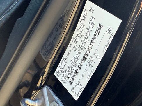 Used 2019 Ford Escape SEL image 10