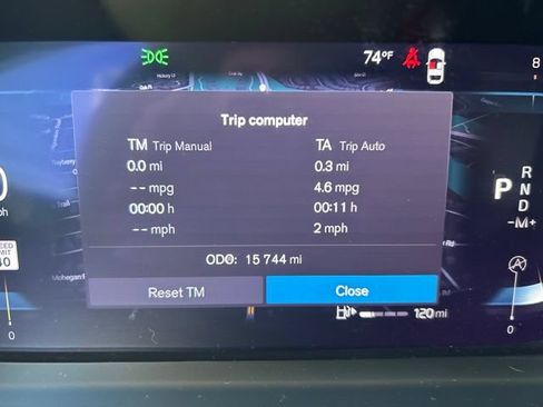 Used 2023 Volvo XC60 B5 Plus w/ Climate Package AWD/4WD image 25