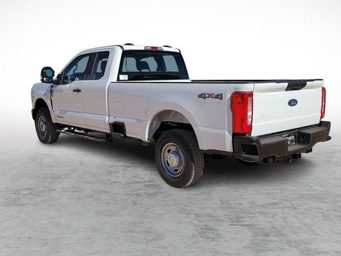 New 2026 Ford F250 XL w/ FX4 Off-Road Package image 7