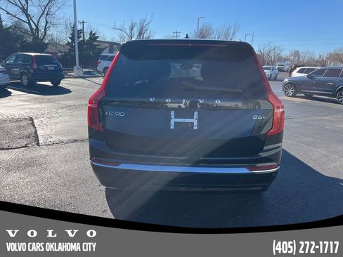 Certified 2023 Volvo XC90 B6 Plus image 6