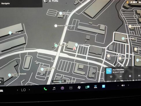 Used 2021 Tesla Model S Plaid AWD/4WD image 22