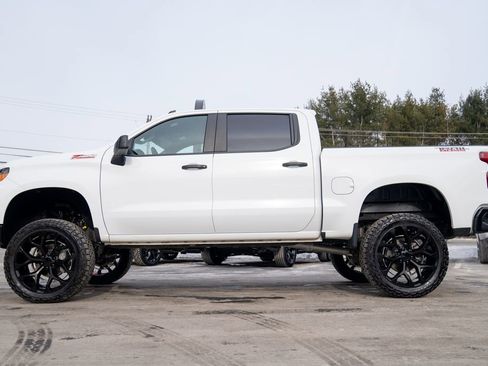 Used 2024 Chevrolet Silverado 1500 Custom Trail Boss image 3