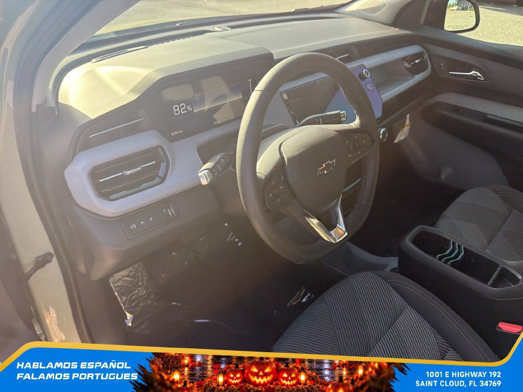 New 2027 Chevrolet Bolt LT w/ Comfort Package FWD image 17