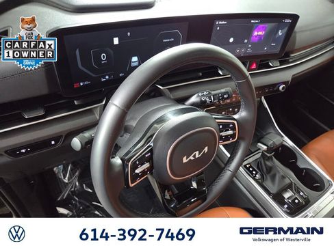 Used 2025 Kia Carnival SX FWD image 13