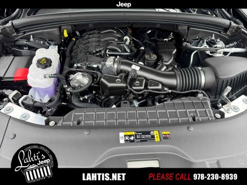 New 2025 Jeep Grand Cherokee Limited w/ Luxury Tech Group II image 22