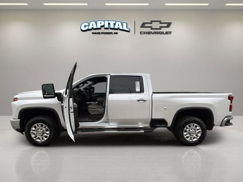 Used 2024 Chevrolet Silverado 2500 LTZ w/ LTZ Premium Package image 13