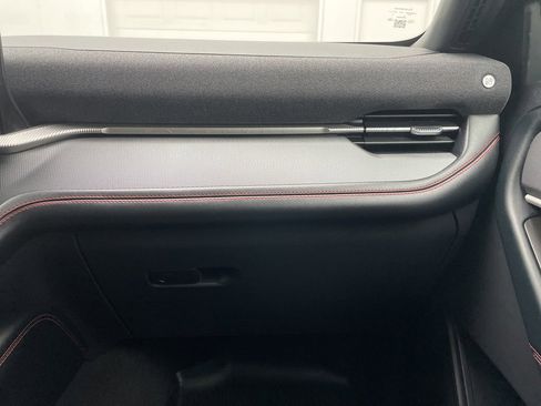 Used 2025 Ford Explorer ST-Line image 42