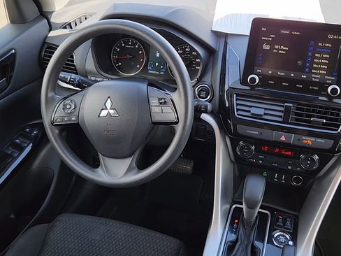 Used 2024 Mitsubishi Eclipse Cross LE AWD/4WD image 5