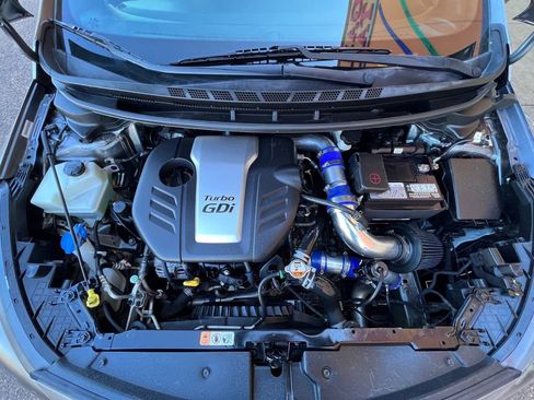 Used 2015 Kia Forte SX image 28