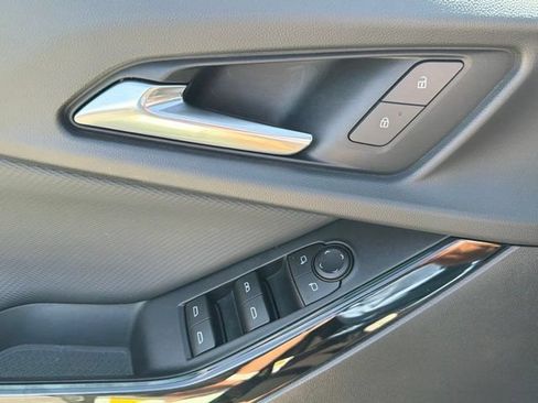 Certified 2026 Chevrolet Equinox LT w/ Convenience Package II AWD/4WD image 28