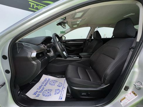 Used 2023 Nissan Altima 2.5 SV FWD image 17