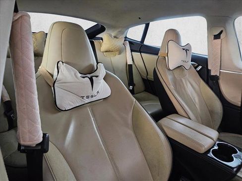 Used 2014 Tesla Model S P85 image 18