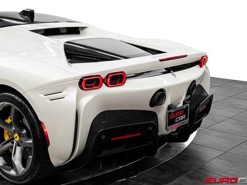 Used 2023 Ferrari SF90 Stradale AWD/4WD image 21