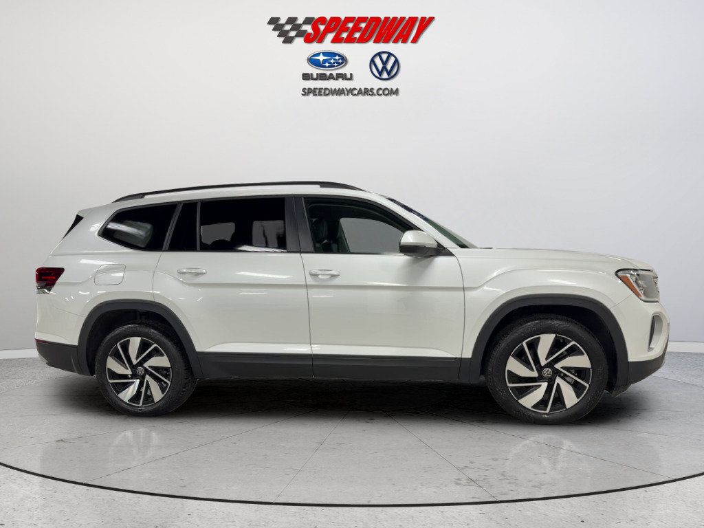 Certified 2026 Volkswagen Atlas SE AWD/4WD image 4