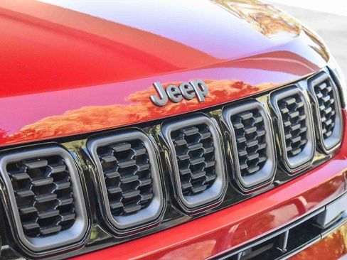 New 2026 Jeep Compass Limited w/ Sun, Sound & Navigation Group image 9