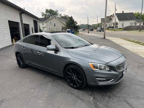 Used 2018 Volvo S60 T5 Inscription Platinum image 6