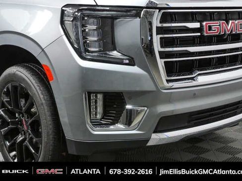 Used 2024 GMC Yukon SLT w/ SLT Luxury Package AWD/4WD image 35