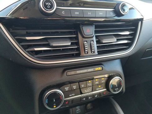 Used 2022 Ford Escape SE w/ Convenience Package image 22