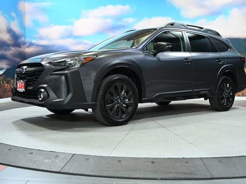 Used 2025 Subaru Outback Onyx Edition AWD/4WD image 4