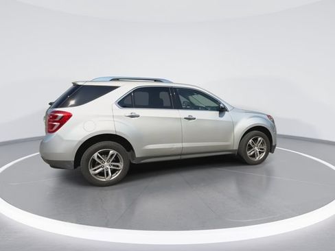 Used 2016 Chevrolet Equinox LTZ w/ Enhanced Convenience Package FWD image 12