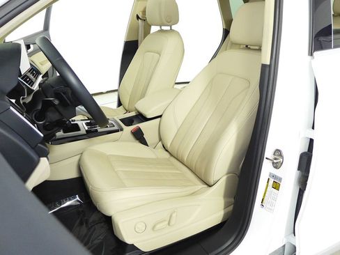 Used 2023 Audi Q5 2.0T Premium w/ Convenience Package image 22