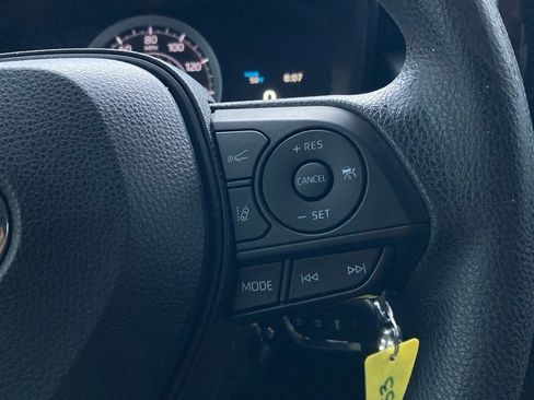 Used 2020 Toyota Corolla LE image 17