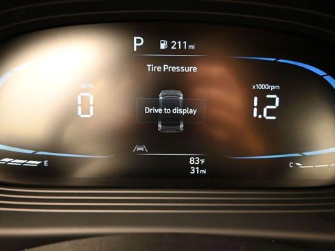 New 2025 Hyundai Venue SEL image 14