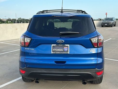 Used 2018 Ford Escape SE w/ SE Sport Appearance Package AWD/4WD image 12