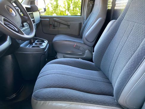 Used 2025 Chevrolet Express 2500 w/ Driver Convenience Package RWD image 21