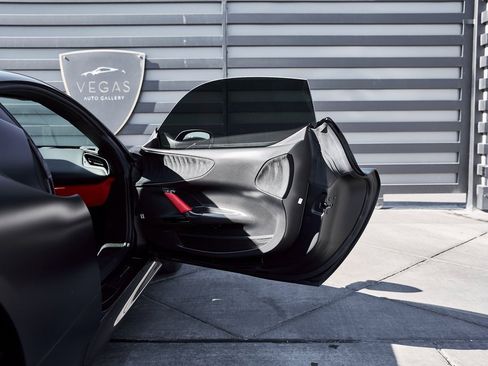 Used 2023 Ferrari SF90 Stradale image 37