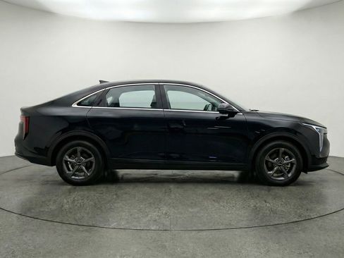 Used 2025 Kia K4 LXS image 11