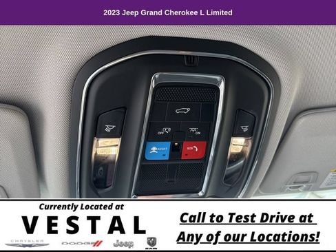 Used 2023 Jeep Grand Cherokee L Limited w/ Black Appearance Package AWD/4WD image 19