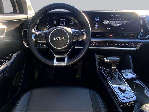 Used 2024 Kia Sportage EX AWD/4WD image 6