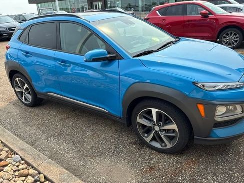 Used 2021 Hyundai Kona Limited AWD/4WD image 3