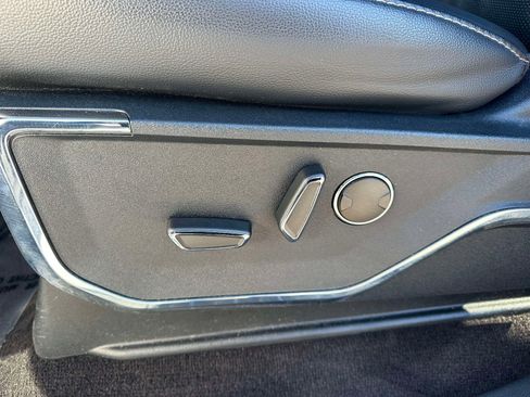 Used 2021 Ford F150 Lariat w/ Equipment Group 502A High image 23