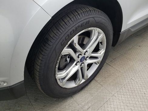 Used 2016 Ford Edge Titanium w/ Equipment Group 302A AWD/4WD image 31