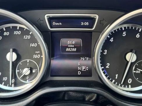 Used 2014 Mercedes-Benz ML 350 ML 350 4MATIC Sport Utility 4D w/ Premium 1 Package image 26