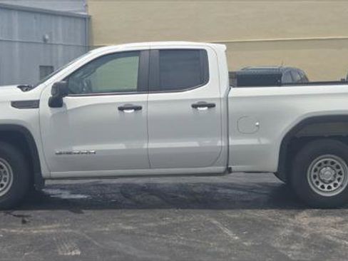 Used 2023 GMC Sierra 1500 Pro w/ Convenience Package RWD image 3