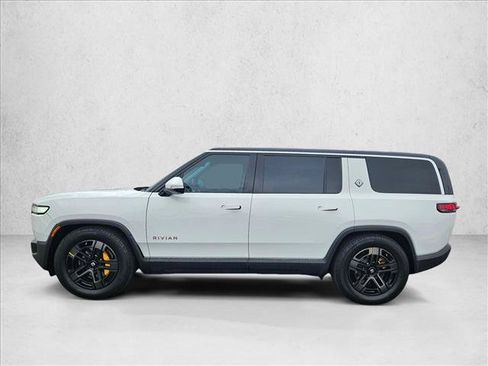 Used 2023 Rivian R1S Adventure AWD/4WD image 8