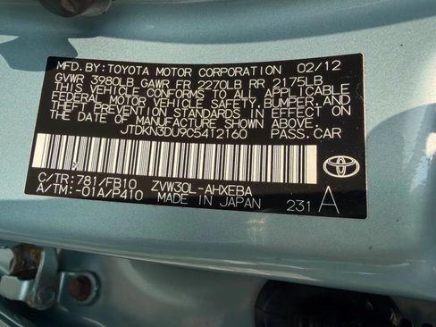 Used 2012 Toyota Prius Three w/ Solar Roof Pkg FWD image 39