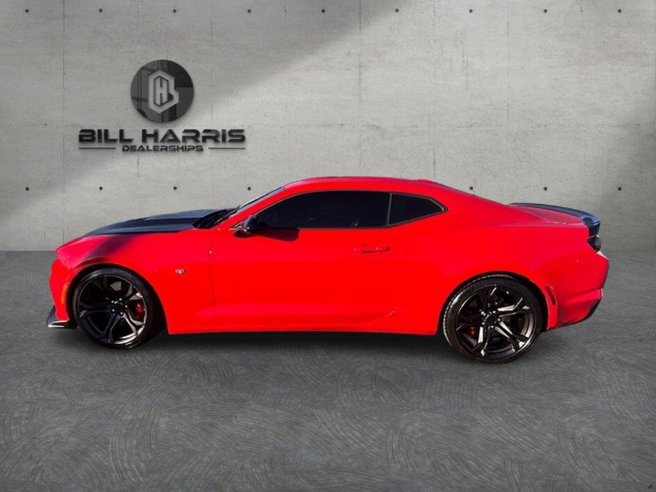 Used 2019 Chevrolet Camaro SS RWD image 10