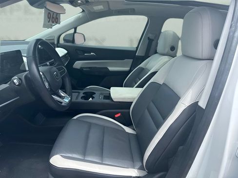 Used 2025 Honda Prologue Touring image 7