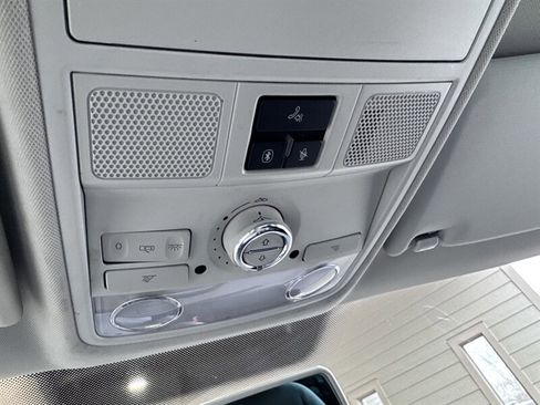 Used 2013 Volkswagen Tiguan S image 25