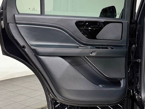 New 2026 Lincoln Aviator AWD image 49