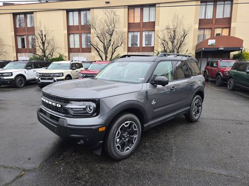 New 2026 Ford Bronco Sport Outer Banks w/ Outer Banks Tech Package+ AWD/4WD image 1