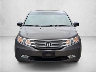Used 2011 Honda Odyssey Touring video 2