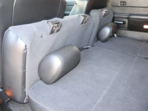 Used 2005 HUMMER H2 w/ Preferred Equipment Group image 57