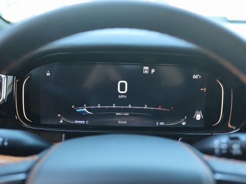 Used 2023 Jeep Grand Wagoneer Series III image 39