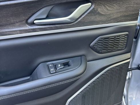 New 2026 Jeep Grand Cherokee L Limited image 14