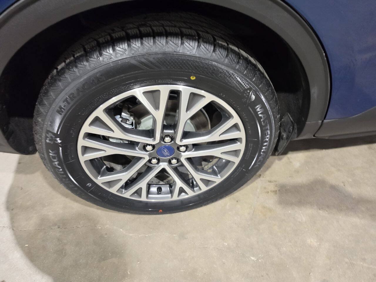 Used 2020 Ford Escape SEL FWD image 19